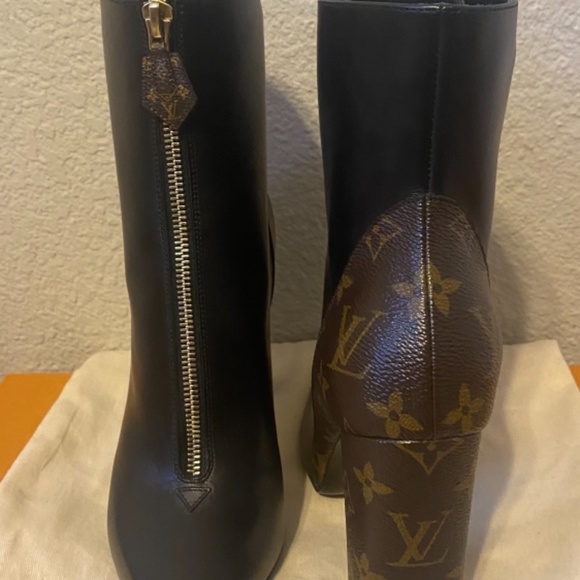 Louis Vuitton Matchmake Boot - Picture 4 of 6